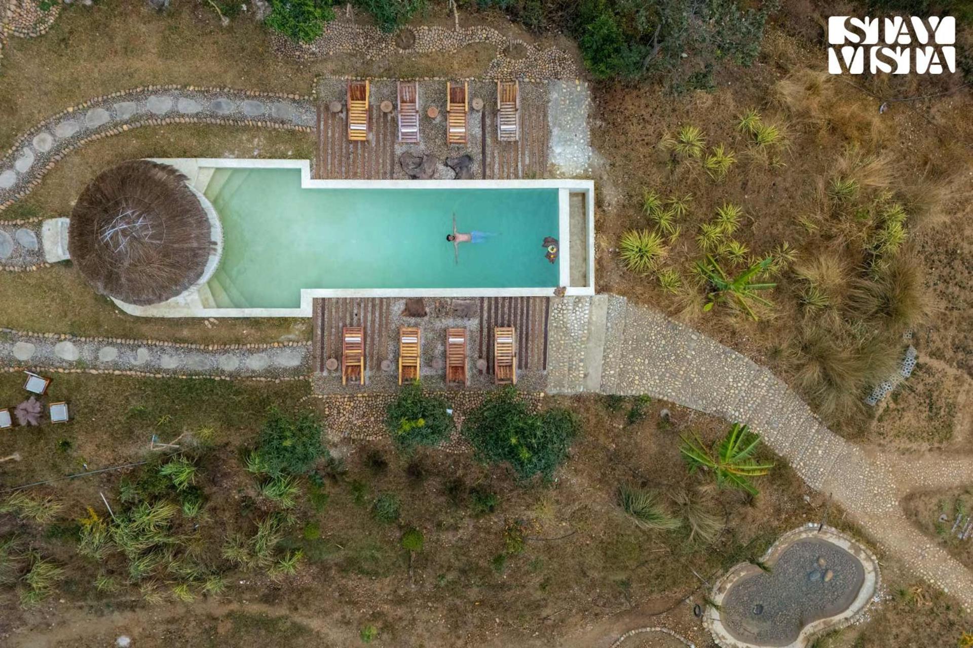 Stayvista At Artisanal Heights With Jacuzzi And Infinity Pool Una  Dış mekan fotoğraf